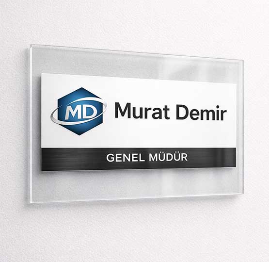 Pleksi Kapı İsimliği